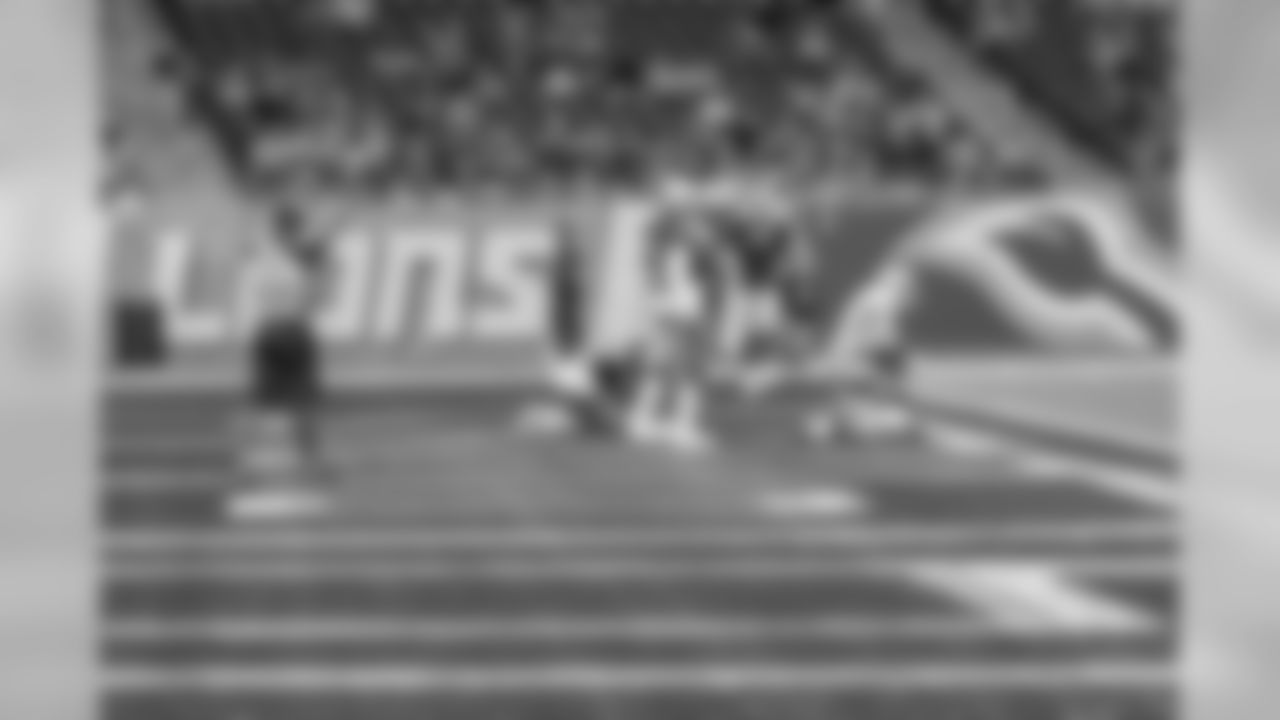 Detroit Lions tight end Isaac Nauta (89) catches a touchdown during Family Fest presented by Southeast Michigan Ford Dealers on Friday, August 2, 2019 in Detroit. (Detroit Lions via AP)