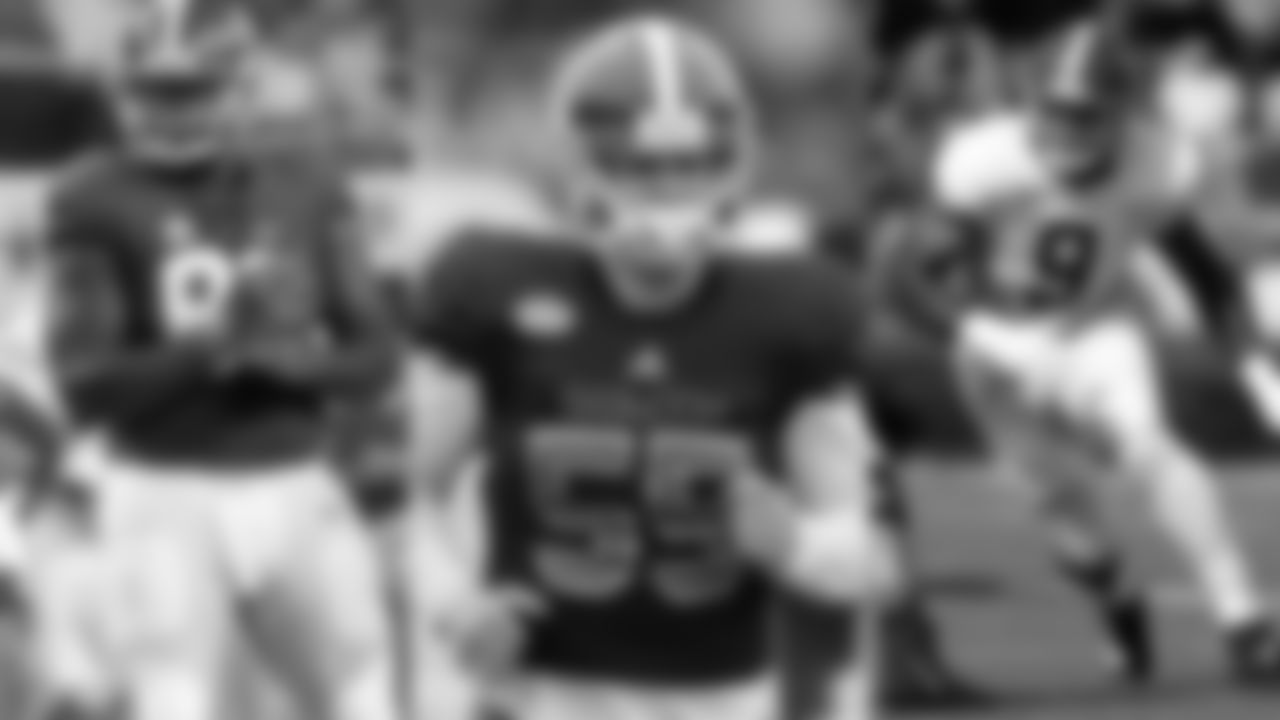 Lions DL Da'Shawn Hand, DT A'Shawn Robinson, and Chargers LS Cole Mazza were teammates at Alabama from 2014-15. The trio won the National Championship in 2015, defeating Clemson 45-40. Lions DT A'Shawn Robinson and Chargers NT Damon Square also played together on Alabama's 2012 team.