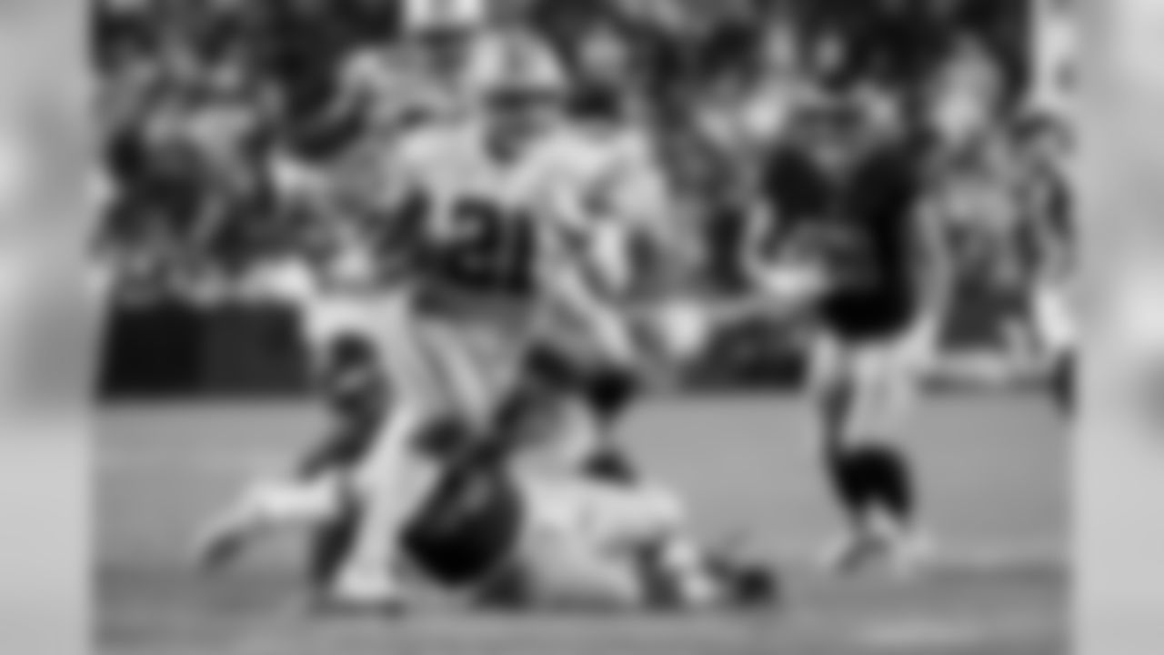 54 Ezekiel Elliott