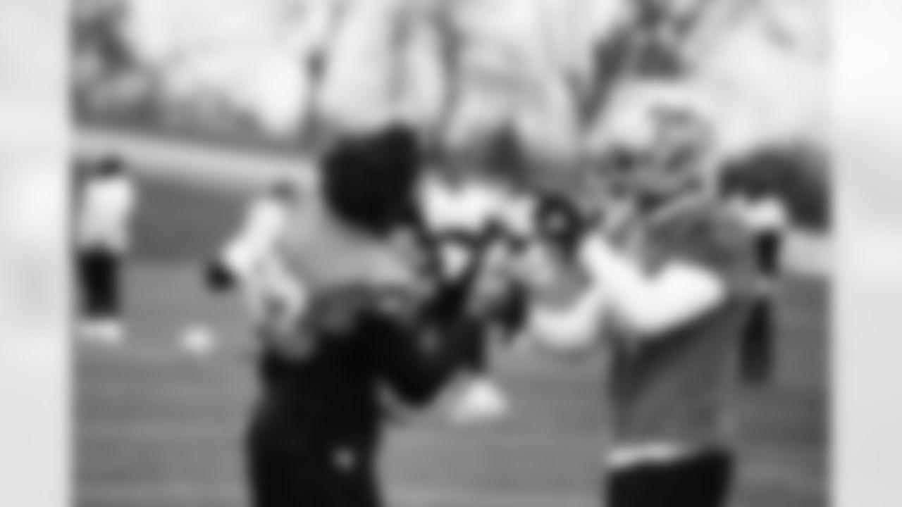 Detroit Lions running back D'Andre Swift (32), Detroit Lions wide receiver Amon-Ra St. Brown (14) during practice at the Lions Training Facility in Allen Park, MI on November 11, 2022. (Jeff Nguyen/Detroit Lions)