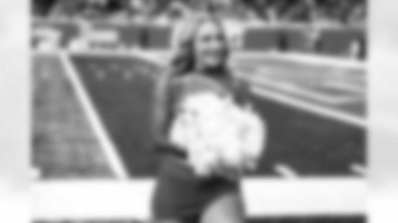 Detroit Lions Cheerleaders during a NFL football game against the Green Bay Packers on Sunday, January 9, 2022 in Detroit, MI. (Mike Ferdinande/Detroit Lions).