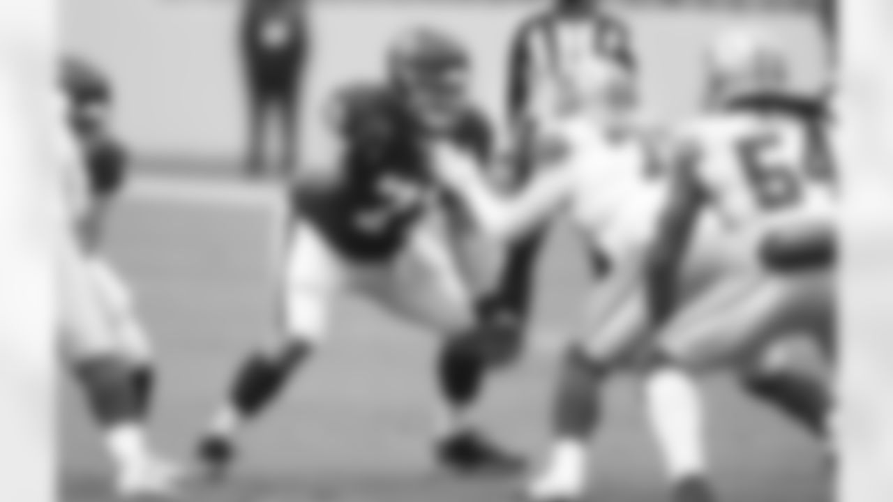 LG: Wes Schweitzer
Backed up by Wes Martin
