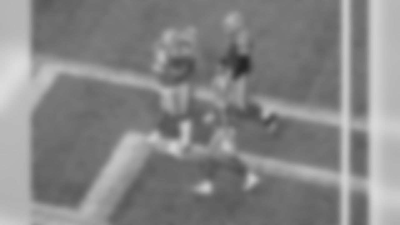 Detroit Lions wide receiver Kenny Golladay (19) celebrates a touchdown with Detroit Lions quarterback Matthew Stafford (9) during a NFL football game against the New York Giants Sunday, Oct. 27, 2019 in Detroit. (Detroit Lions via AP).