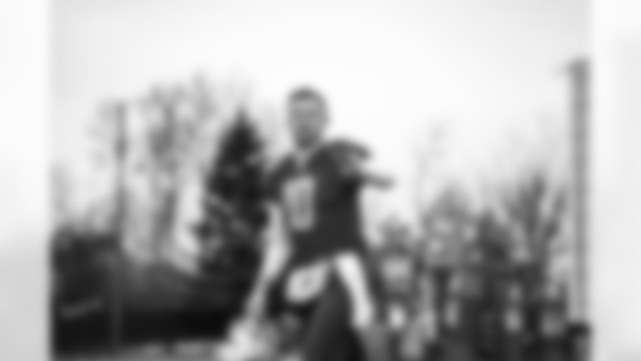 Detroit Lions quarterback Nate Sudfeld (10) during practice at the Lions Training Facility in Allen Park, MI on November 11, 2022. (Jeff Nguyen/Detroit Lions)