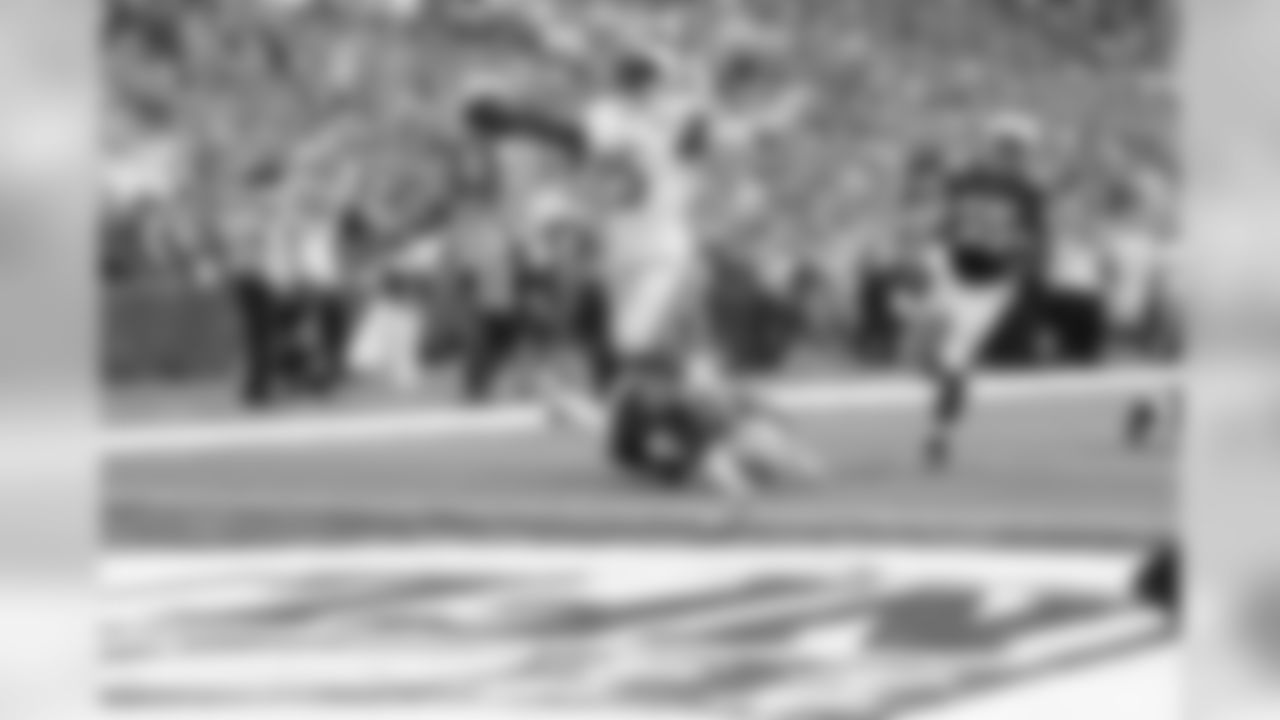 Receiving touchdowns: 5 (previous: 4)