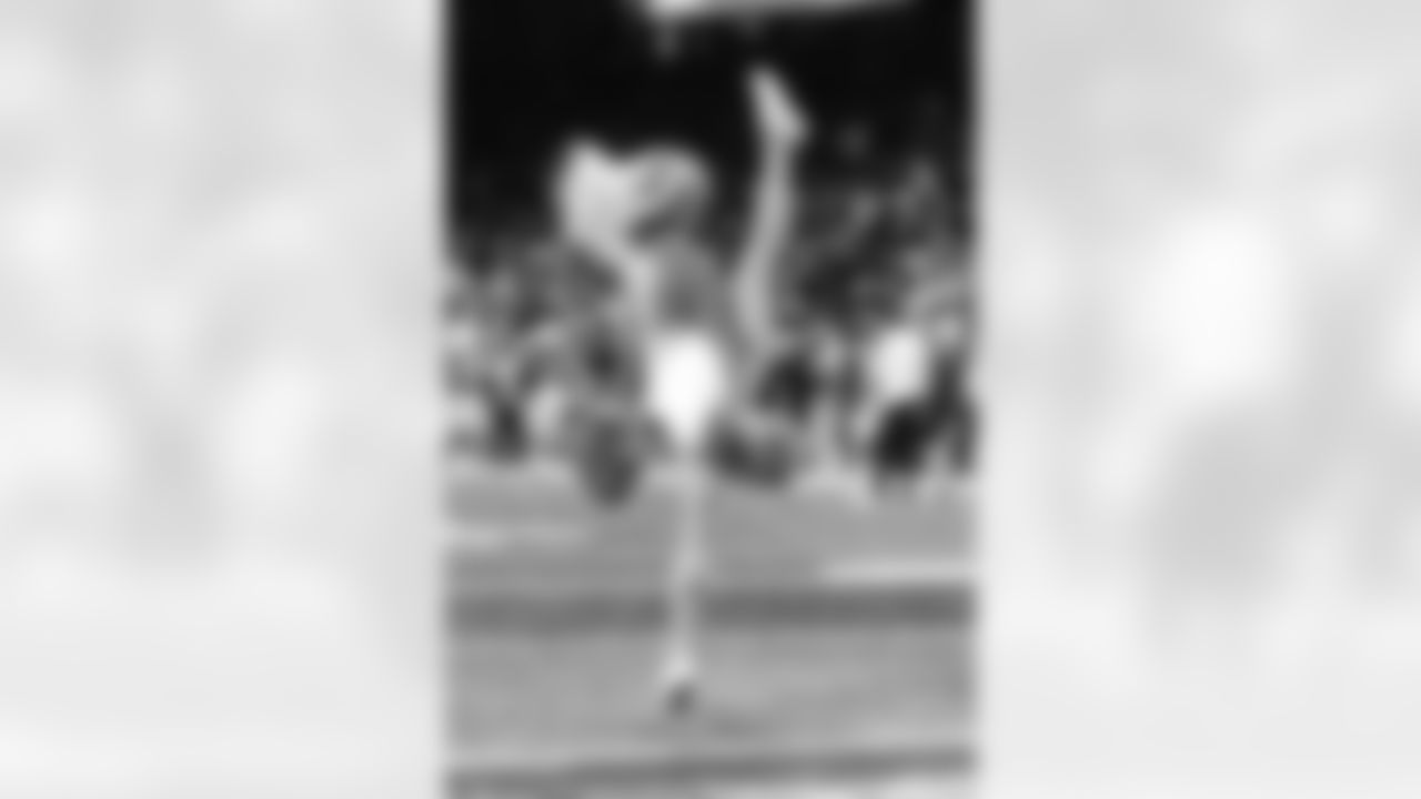 The Detroit Lions Cheerleaders during a NFL football game against the Chicago Bears on Sunday, January 1, 2023 in Detroit, MI. (Mike Ferdinande/Detroit Lions).
