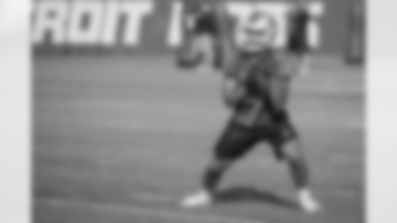 Dez Stewart