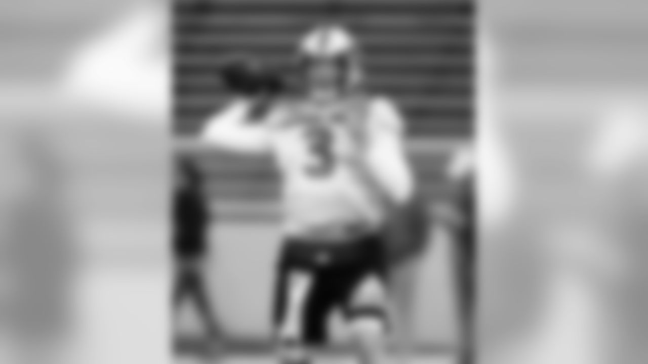 North quarterback Drew Lock of Missouri (3) throws a pass during practice for Saturday's Senior Bowl college football game, Tuesday, Jan. 22, 2019, in Mobile, Ala. (AP Photo/Butch Dill)
