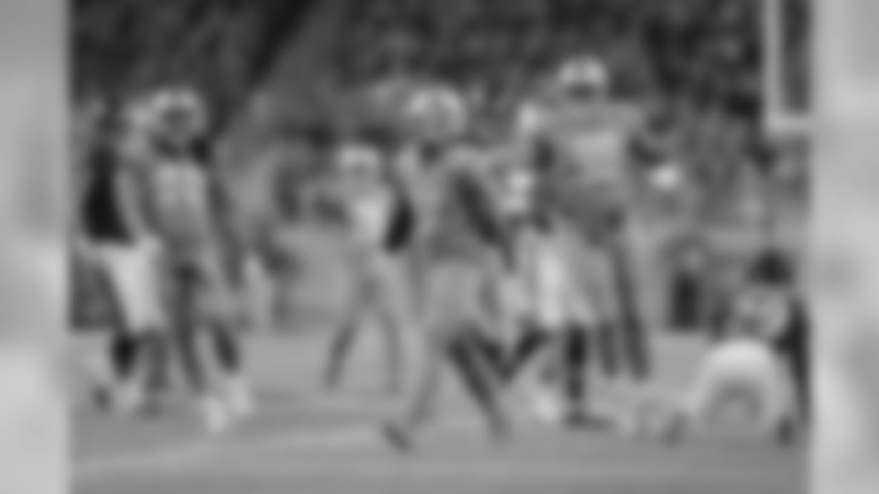 Glover Quin
