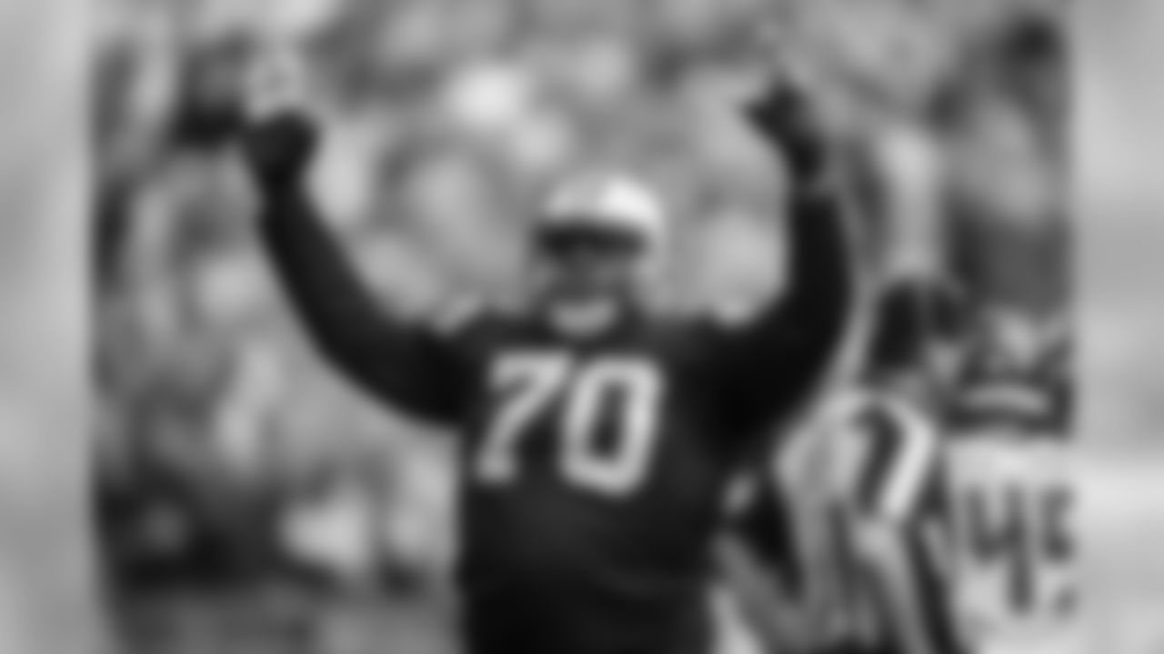 RG Trai Turner
Backed up by Amini Silatolu