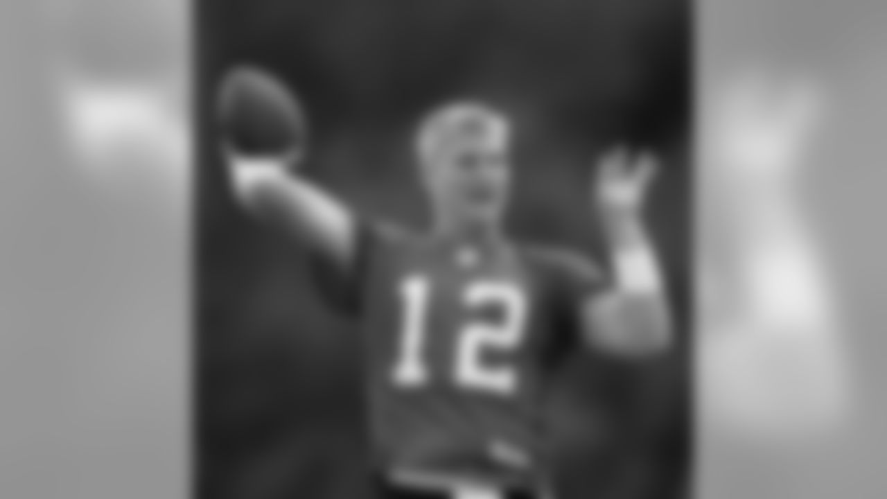 Eagles QB Josh McCown (12) played for the Lions in 2006, but only appeared in two games for the team. McCown never threw a pass for the Lions, but he did play wide receiver and caught two passes for 15 yards (7.5 avg.).