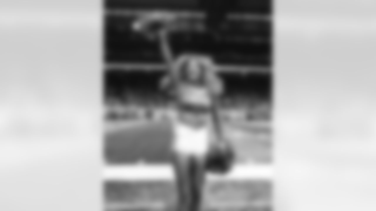 The Detroit Lions Cheerleaders during a NFL football game against the Chicago Bears on Sunday, January 1, 2023 in Detroit, MI. (Mike Ferdinande/Detroit Lions).
