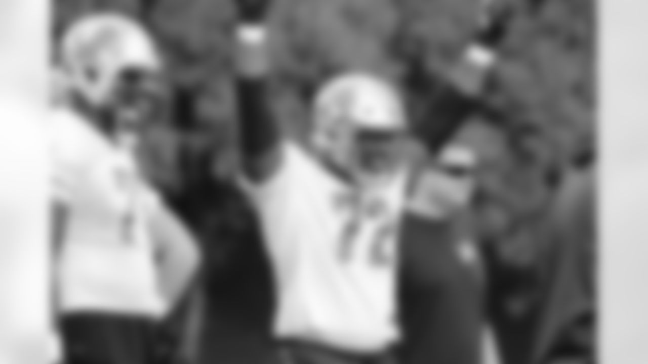 Laken Tomlinson