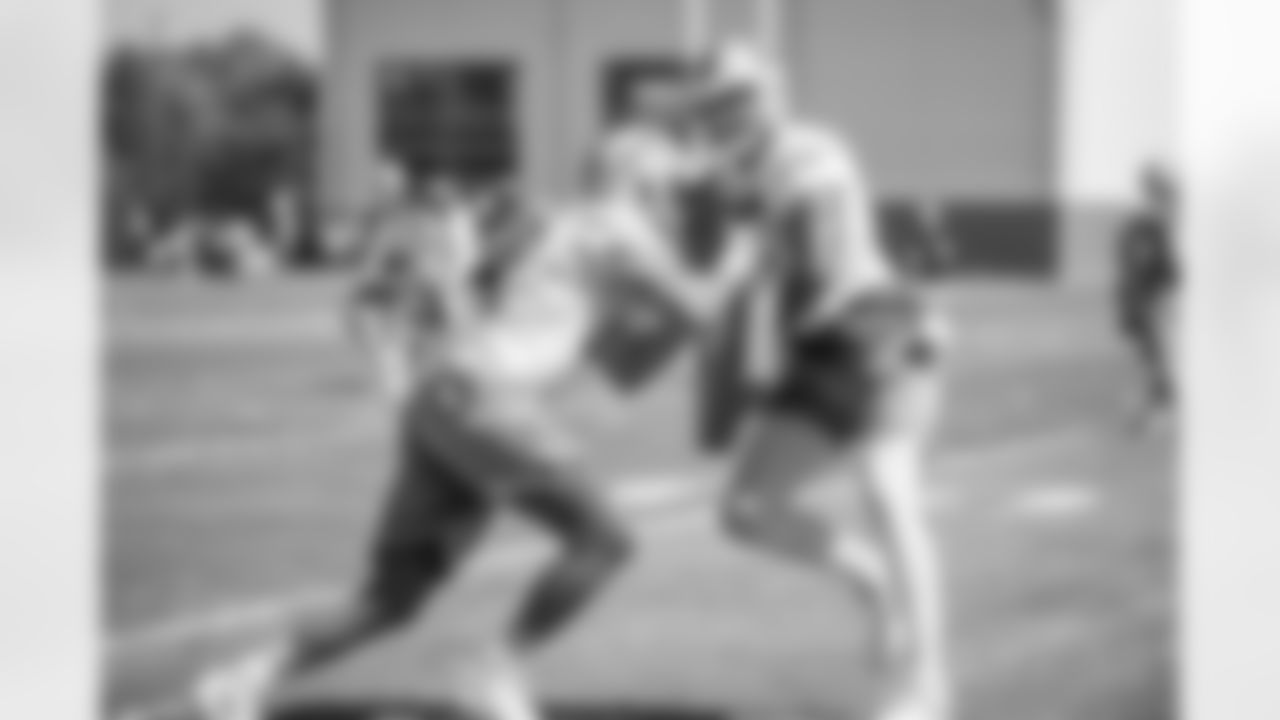 Detroit Lions Tight end Luke Willson (82) and tight end Levine Toilolo (87) during practice at the Detroit Lions training facility on Wednesday, Sept. 5, 2018 in Allen Park, Mich. (Detroit Lions via AP)