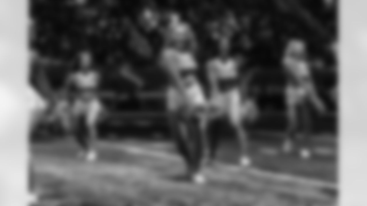 The Detroit Lions Cheerleaders during a NFL football game against the Chicago Bears on Sunday, January 1, 2023 in Detroit, MI. (Mike Ferdinande/Detroit Lions).