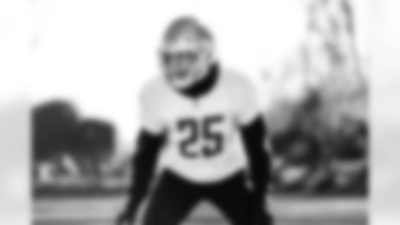 Detroit Lions safety Will Harris (25) during Lions practice at the Training Facility in Allen Park, MI on November 19, 2021. (Jeff Nguyen/Detroit Lions)