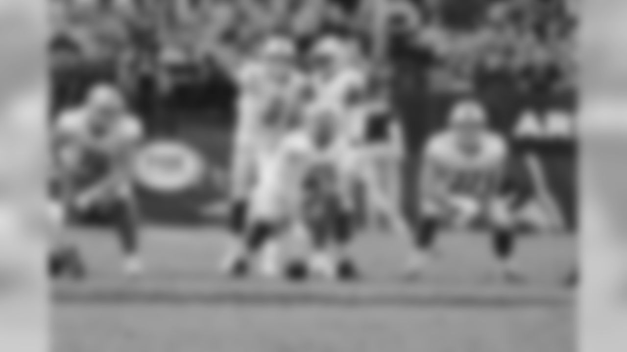 Detroit Lions quarterback Matthew Stafford (9) points at the line of scrimmage during a NFL football game against the Arizona Cardinals on Sunday, Dec. 9, 2018 in Glendale, Ariz. (Detroit Lions via AP).