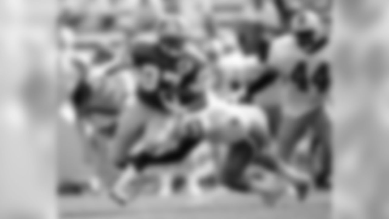 Detroit Lions aid receiver Jeff Campbell (87) is seen in action during an NFL game against the Tampa Bay Buccaneers Oct. 3, 1993, in Tampa, Fla. (Allen Kee via AP)