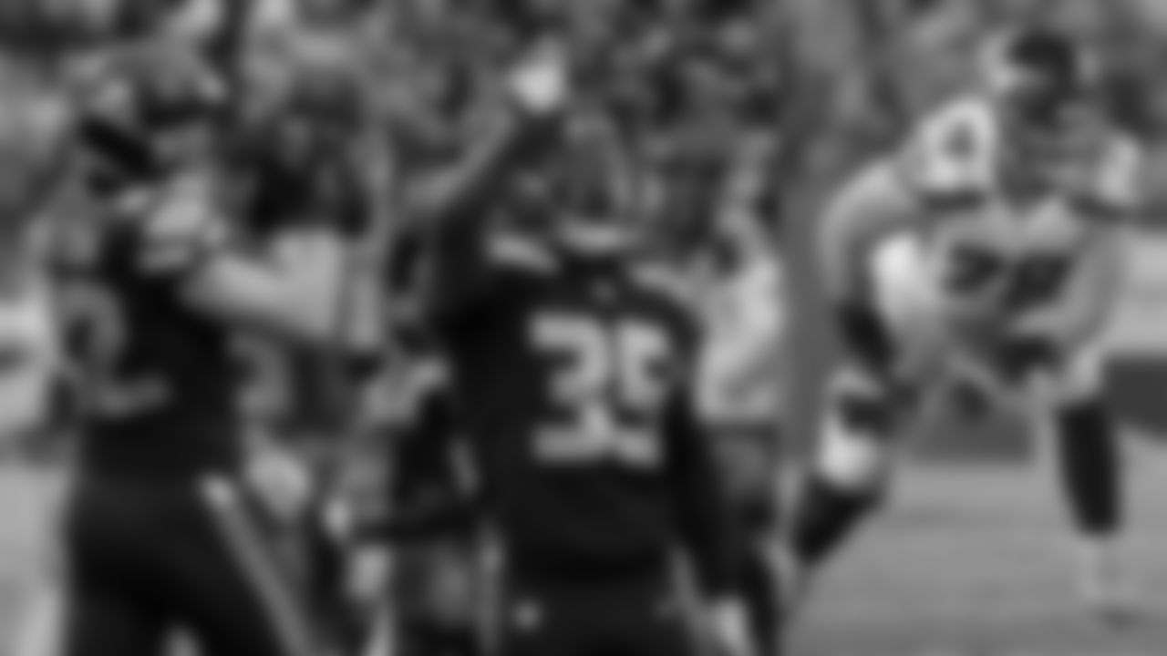 Lions TE Luke Willson, Lions DB DeShawn Shead and Bears OT Bradley Sowell were teammates with the Seahawks during the 2016 season and helped the club claim the NFC West division title.