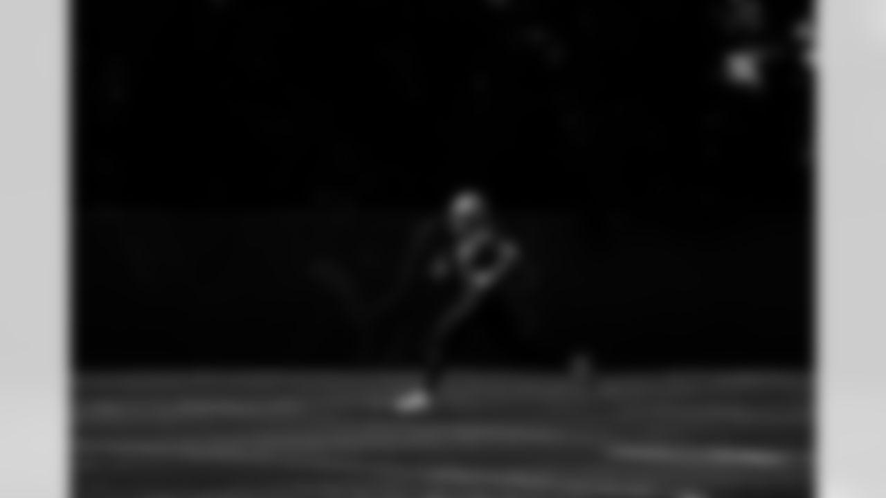 Detroit Lions quarterback Nate Sudfeld (10) during practice at the Lions Training Facility in Allen Park, MI on September 8, 2022. (Jeff Nguyen/Detroit Lions)