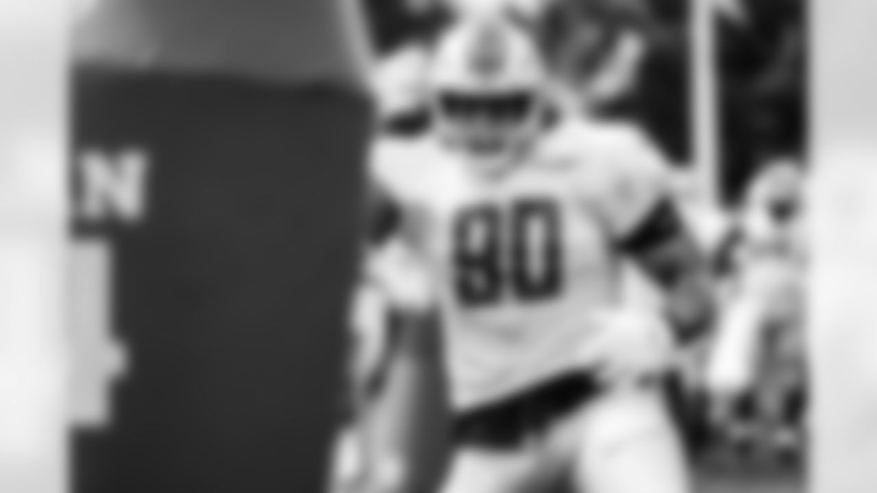Detroit Lions outside linebacker Trey Flowers (90) during Lions practice at the Training Facility in Allen Park, MI on August 24, 2021. (Jeff Nguyen/Detroit Lions)