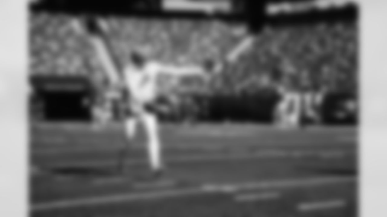 Detroit Lions punter Jack Fox (3) warms up before a NFL football game against the New York Giants on Sunday, November 20, 2022 in East Rutherford, NJ. (Jeff Nguyen/Detroit Lions).
