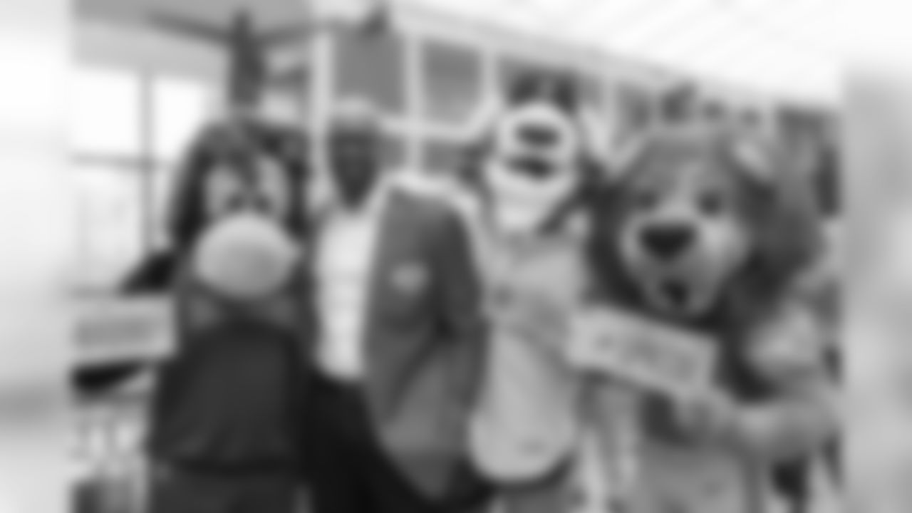 Detroit Lions fundraising license plates were unveiled on Tuesday, April 16, 2019. Proceeds benefit Detroit Lions charities. Visit https://www.michigan.gov/sos/0,4670,7-127-158515959026-495048--,00.html to order yours today.