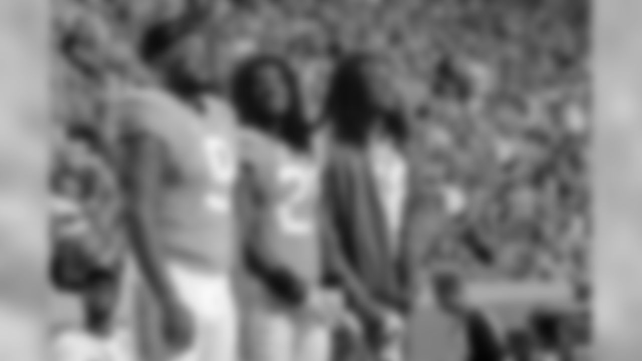 Lions LB Jalen Reeves-Maybin (21) and Eagles DE Derek Barnett (9) played together at Tennessee from 2014-16. In 2015, the two combined for 16.0 sacks, 26.5 tackles for loss, and 174 total tackles.