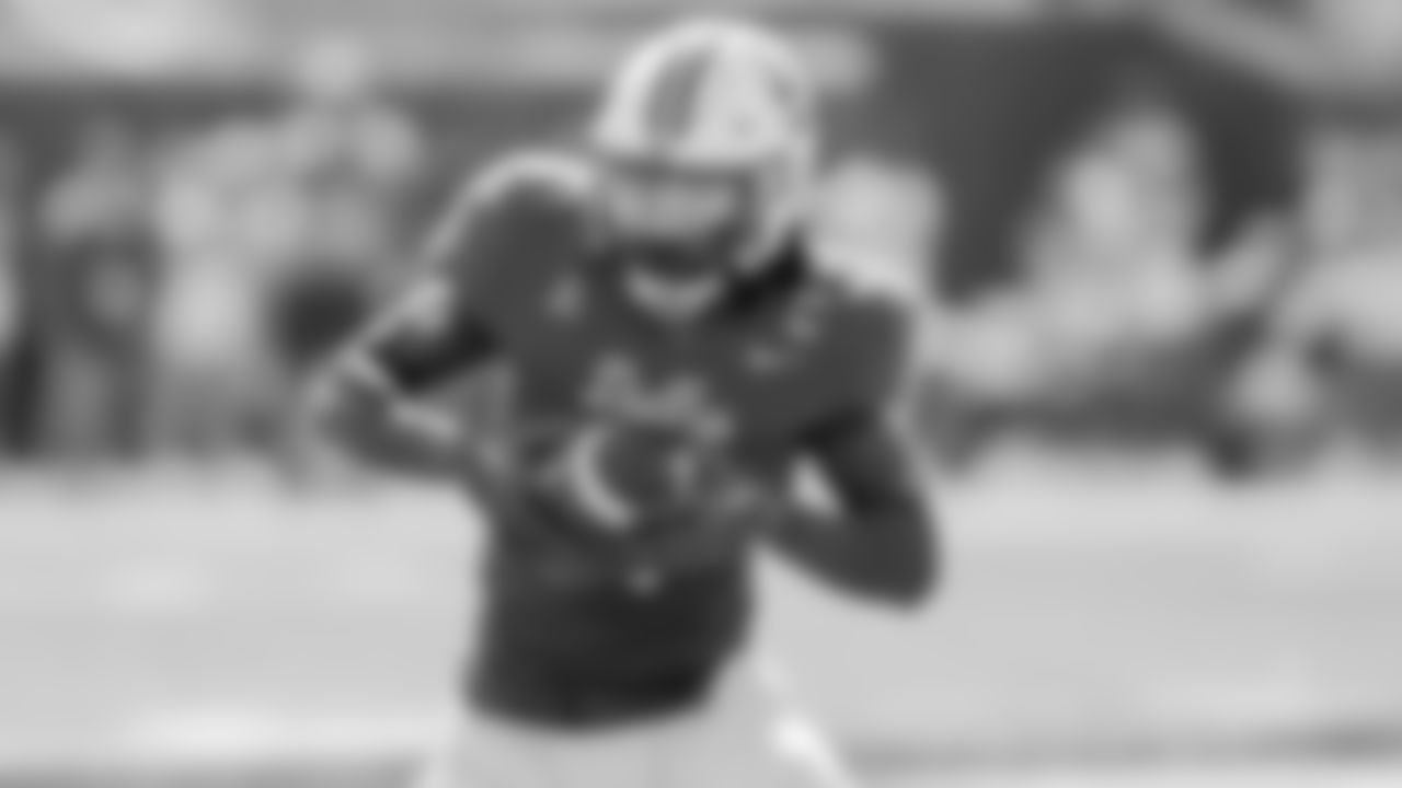 SMU wide receiver Rashee Rice looks to run after catching a pass during the first half of an NCAA college game against TCU on Saturday, Sept. 24, 2022, in Dallas, Texas. (AP Photo/Gareth Patterson)