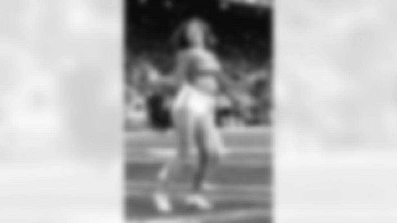 The Detroit Lions Cheerleaders during a NFL football game against the Chicago Bears on Sunday, January 1, 2023 in Detroit, MI. (Mike Ferdinande/Detroit Lions).