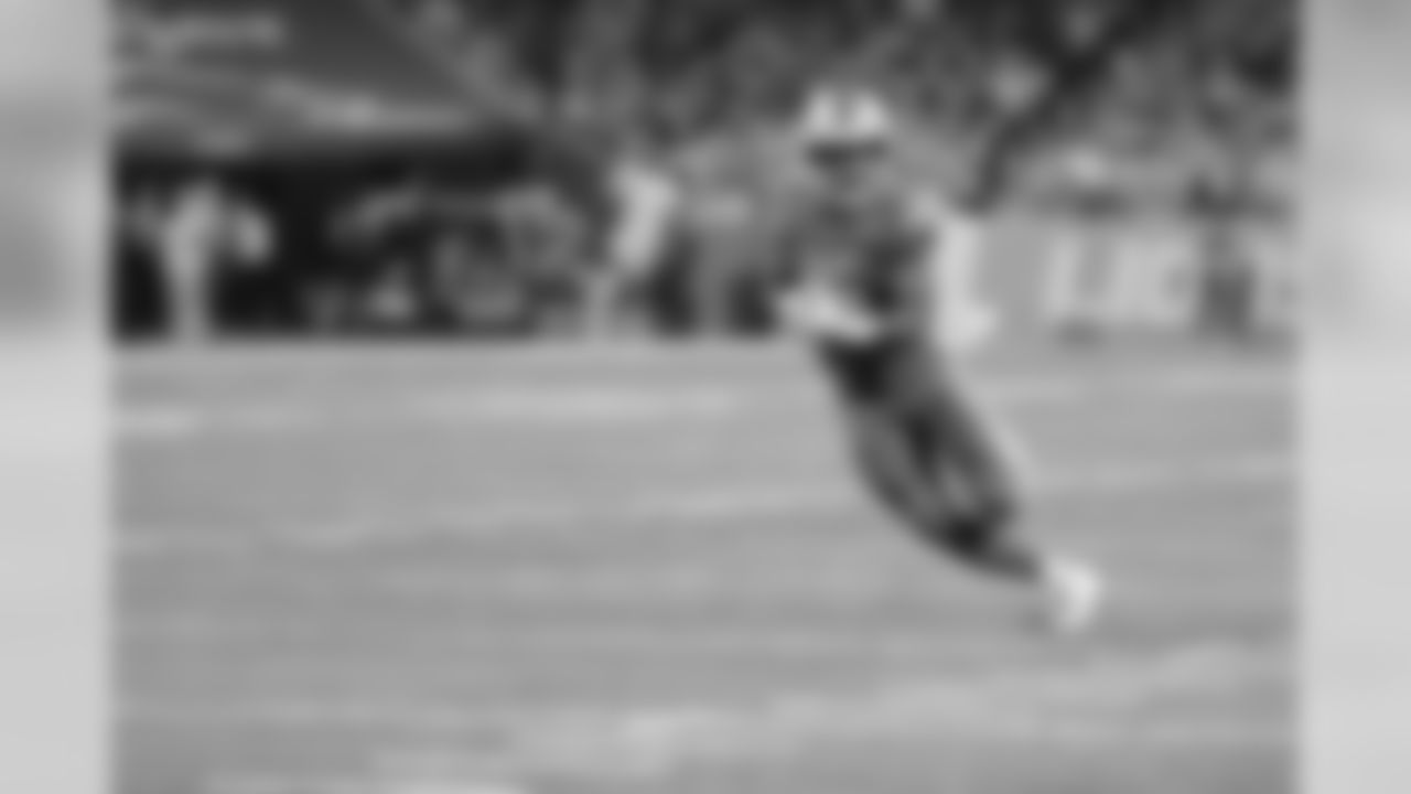 Detroit Lions wide receiver Golden Tate (15) scores a 24-yard touchdown during a NFL football game against the New York Jets on Monday, Sept. 10, 2018 in Detroit. (Detroit Lions via AP).