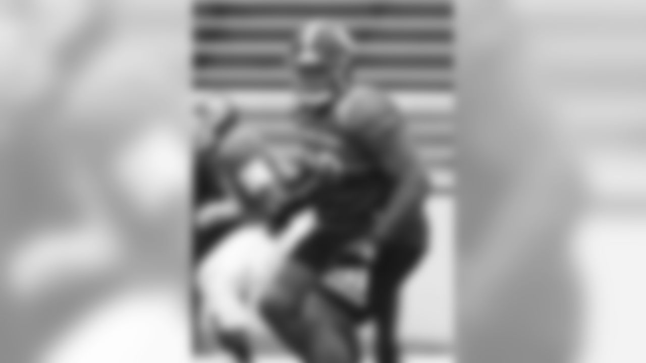 South defensive tackle Isaiah Buggs of Alabama (49) stretches during practice for Saturday's Senior Bowl college football game, Tuesday, Jan. 22, 2019, in Mobile, Ala. (AP Photo/Butch Dill)