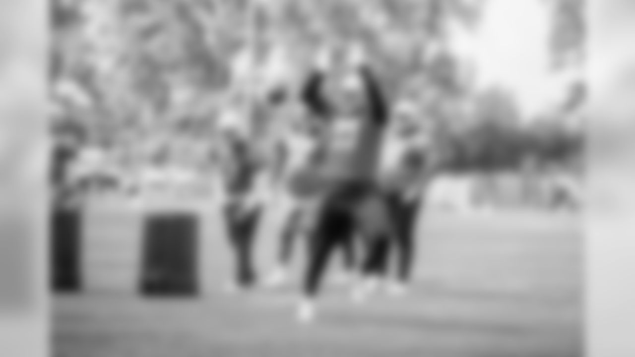 Detroit Lions defensive lineman Da'Shawn Hand (93) during Day 5 of OTAs on Thursday, May 30, 2019 in Allen Park, Mich. (Detroit Lions via AP)