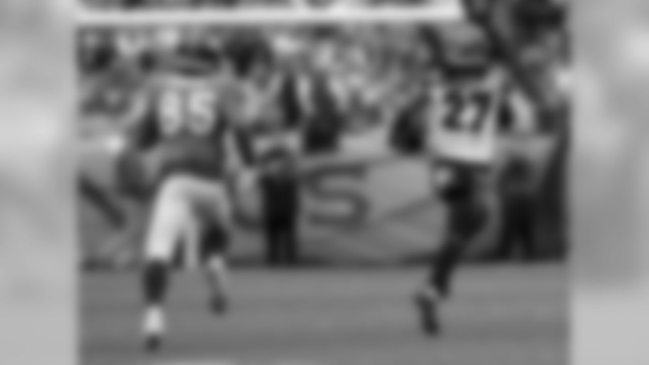 Backed up by 21 Darqueze Dennard and 20 KeiVarae Russell
