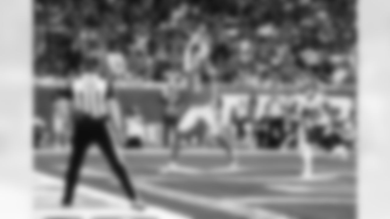 Detroit Lions wide receiver Josh Reynolds (8) scores a touchdown during a NFL football game against the Washington Commanders on Sunday, September 18, 2022 in Detroit, MI. (Jeff Nguyen/Detroit Lions).