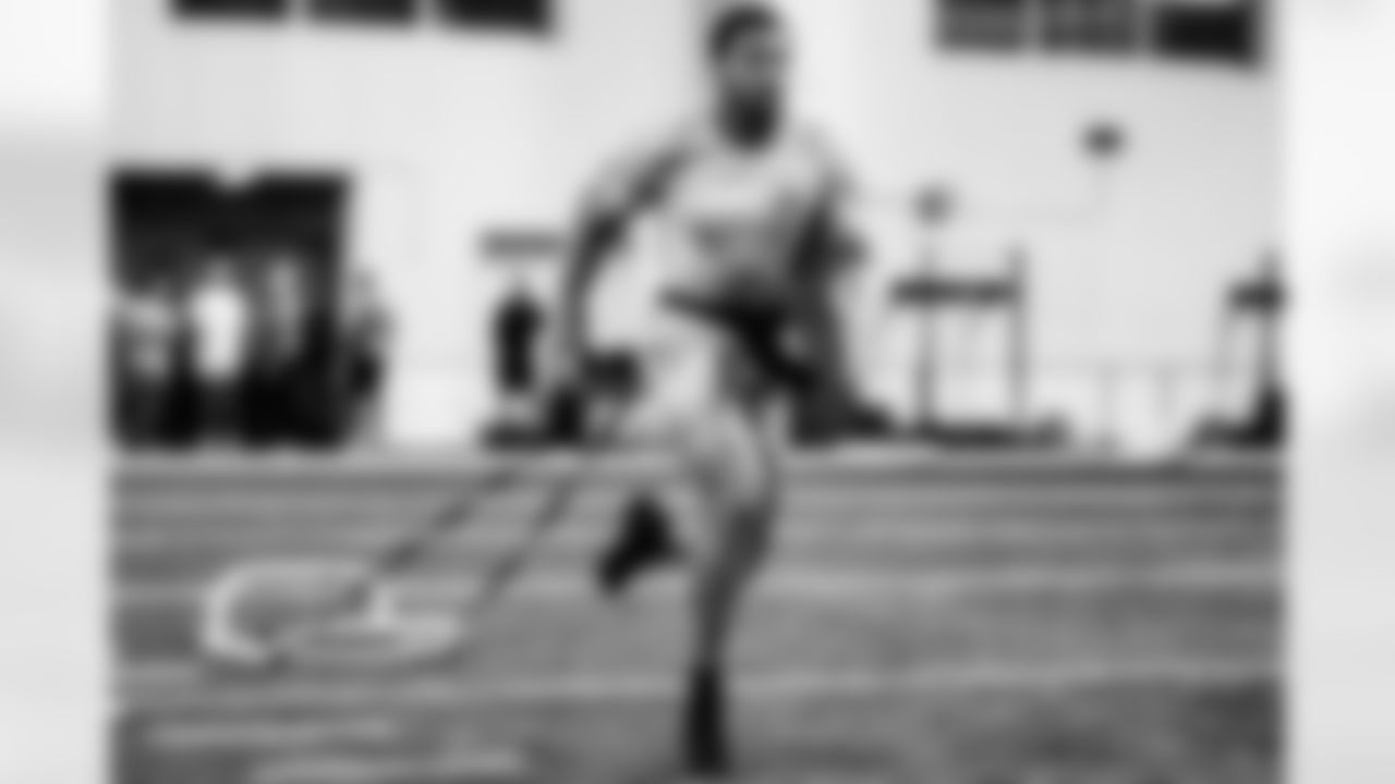 Detroit Lions safety DeShon Elliott during a morning workout at the Lions training facility in Allen Park, MI on April 19, 2022. (Jeff Nguyen/Detroit Lions)