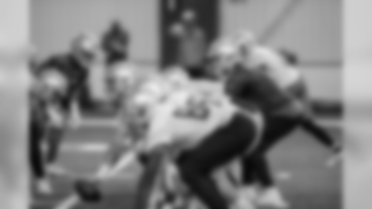 Detroit Lions quarterback Matthew Stafford (9) at the line of scrimmage during Day 6 of OTA practices on Monday, June 10, 2019 in Allen Park, Mich. (Detroit Lions via AP)