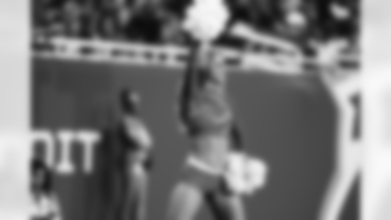 Detroit Lions Cheerleaders during a NFL football game against the Washington Commanders on Sunday, September 18, 2022 in Detroit, MI. (Jeff Nguyen/Detroit Lions).