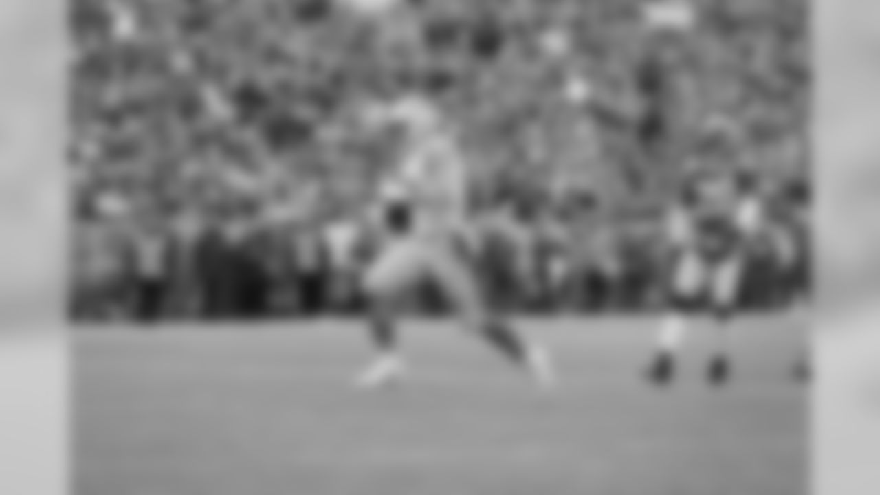 Detroit Lions running back Zach Zenner (34) runs for a touchdown during a NFL football game against the Green Bay Packers on Sunday, Dec. 30, 2018 in Green Bay, Wisc. (Detroit Lions via AP).