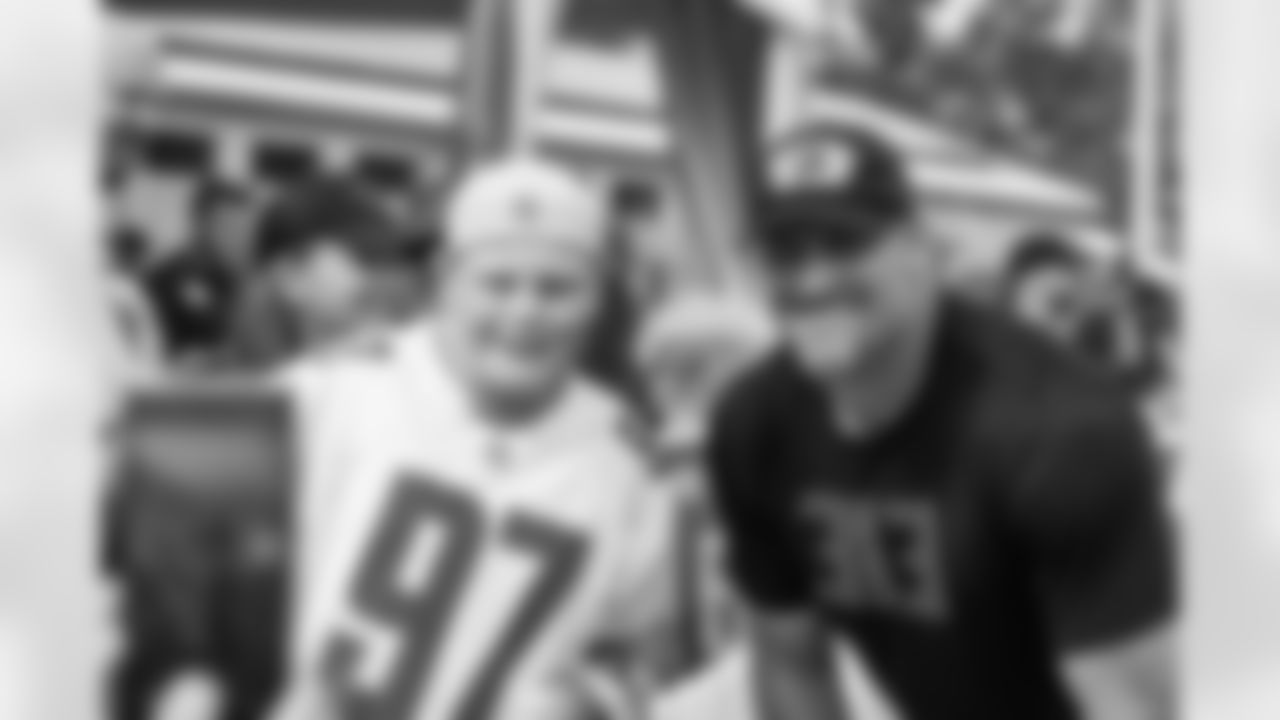 Detroit Lions Head Coach Dan Campbell takes a photo with a fan during Lions Training Camp at the Training Facility in Allen Park,MI on August 3, 2022. (Steven Stark/Detroit Lions)