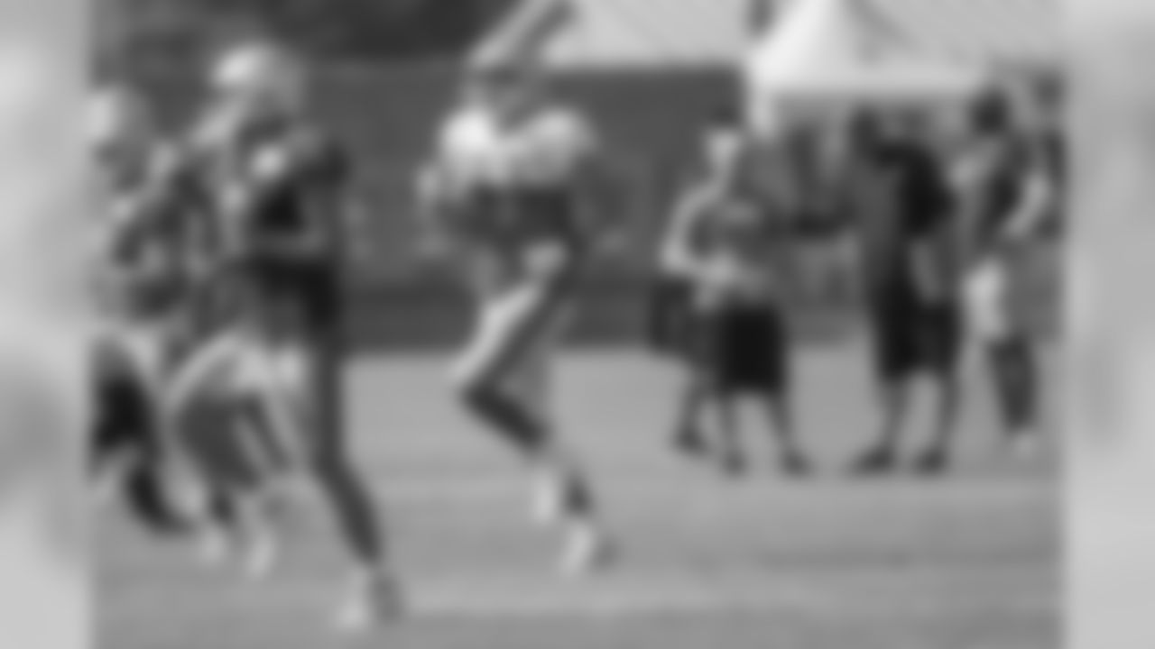 Detroit Lions tight end Luke Willson (82) warms up before training camp practice on Saturday, Aug. 4, 2018 in Allen Park, Mich. (Detroit Lions via AP)