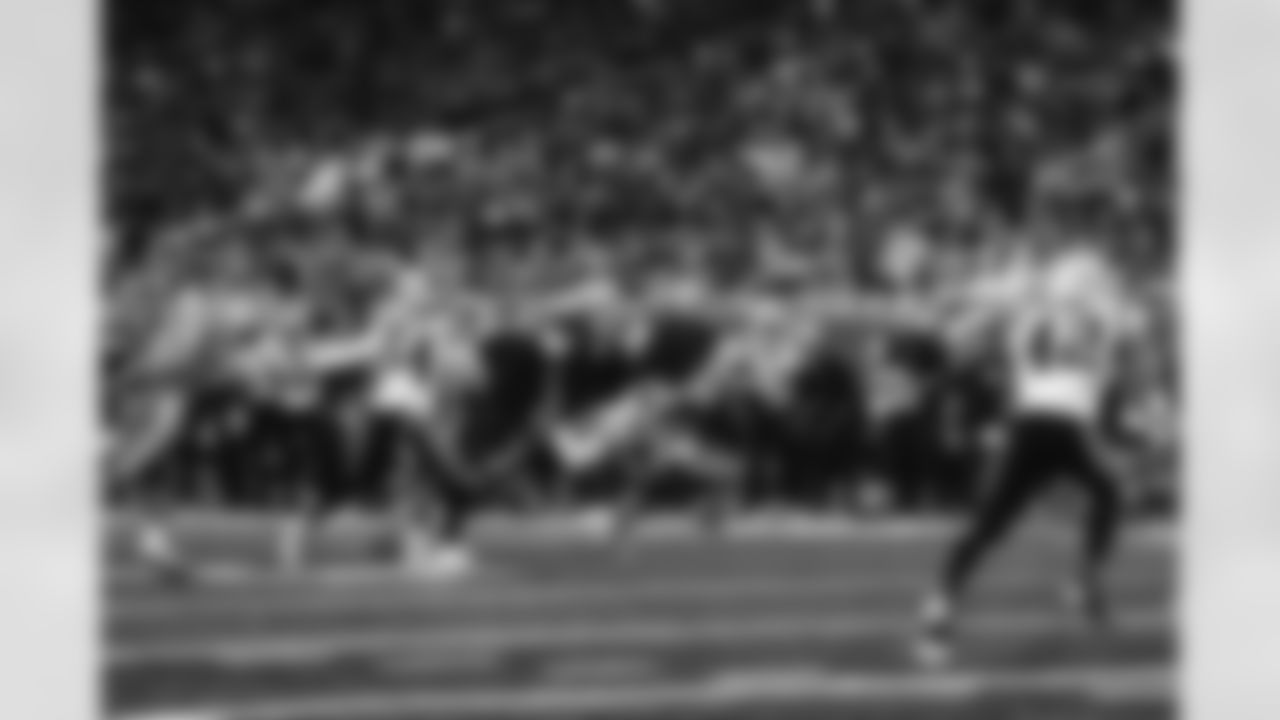 Detroit Lions running back David Montgomery (5) during a NFL game against the Carolina Panthers on Sunday, Oct. 8, 2023 in Detroit, MI. (Jeff Nguyen/Detroit Lions)