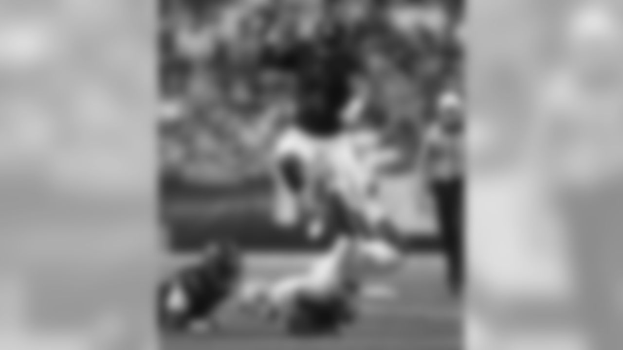 DT Kevin Strong (54) | Texas-San Antonio
