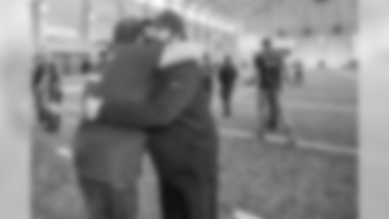 Detroit Lions head coach Matt Patricia with families from Tragedy Assistance Program For Survivors (TAPS) after the team's walkthrough at the Detroit Lions training facility on Saturday, Nov. 17, 2018 in Allen Park, Mich. (Detroit Lions via AP)