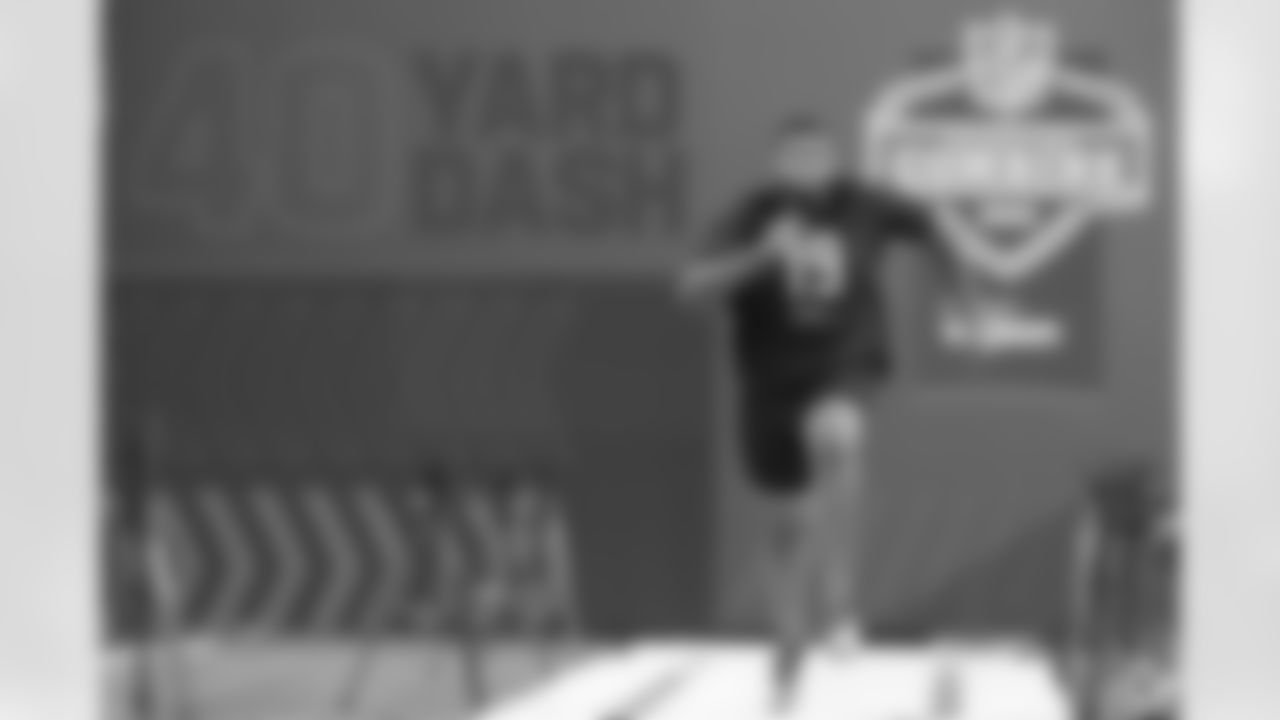 Oklahoma offensive lineman Marquis Hayes runs the 40-yard dash during the NFL football scouting combine, Friday, March 4, 2022, in Indianapolis. (AP Photo/Darron Cummings)