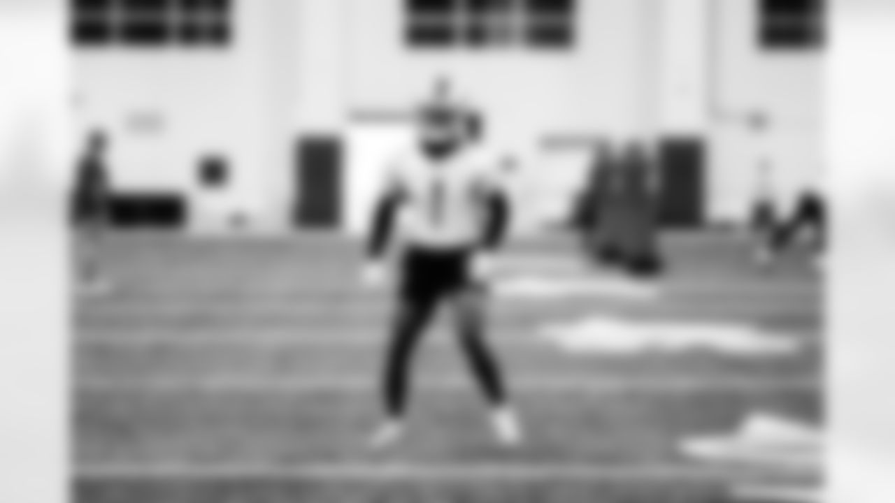 Detroit Lions cornerback Cameron Sutton (1) during practice at the Lions training facility in Allen Park, MI on September 15, 2023. (Jeff Nguyen/Detroit Lions)