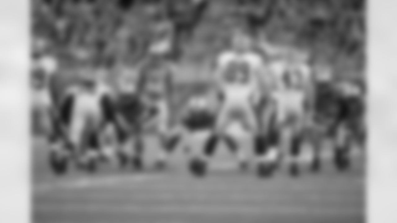 Detroit Lions long snapper Don Muhlbach (48)