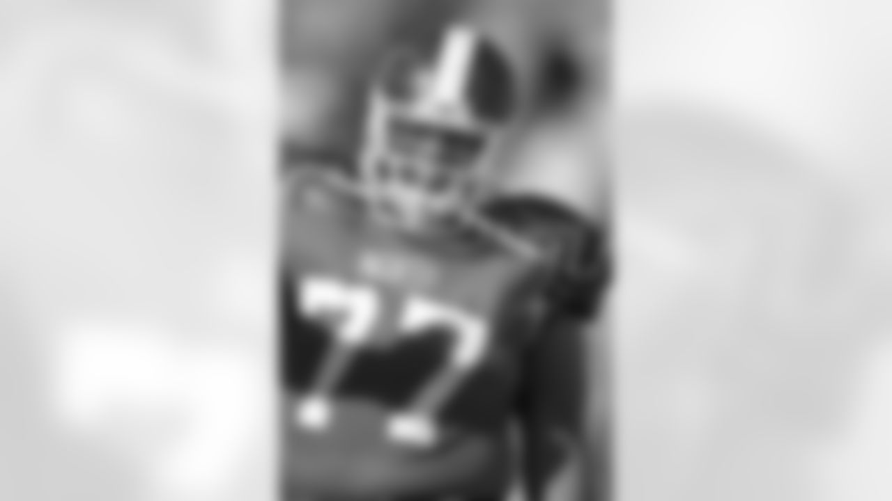 Laken Tomlinson