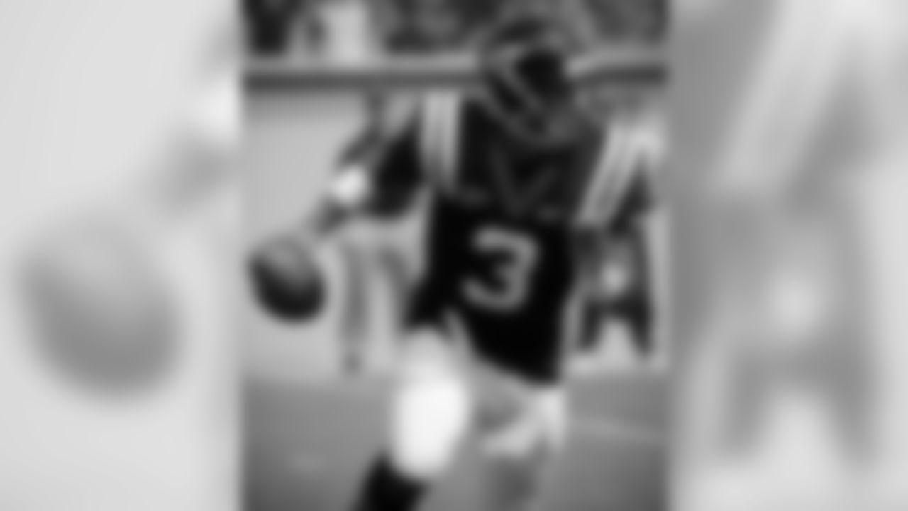 TE Logan Thomas (3) | Virginia Tech