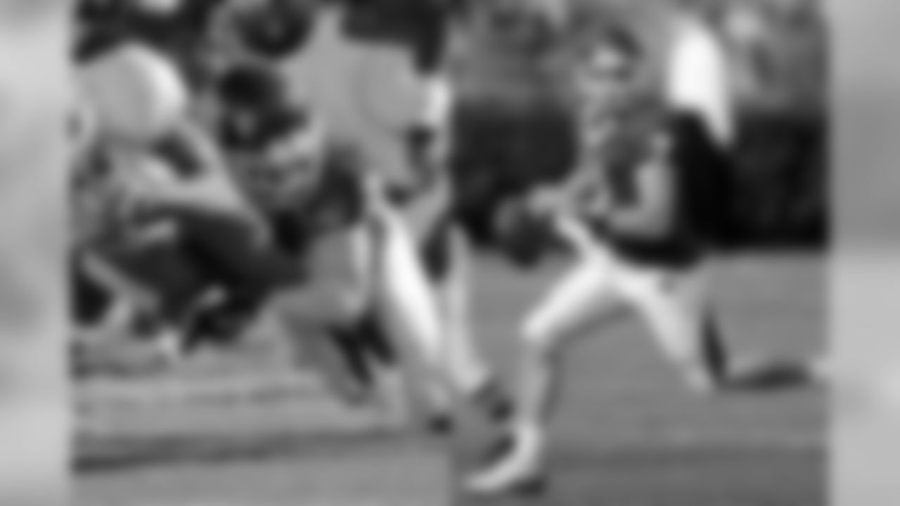 Vikings QB Case Keenum played on the opposite side of the ball as Lions CB DJ Hayden while on the same Houston Cougars team in 2011.
